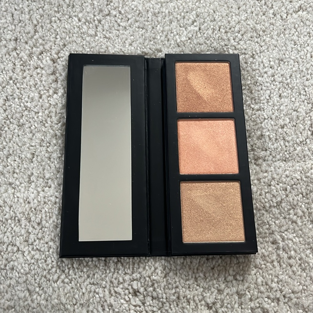 NWOB MAC Cosmetics Hyper Real Glow Palette - Shimmy Peach - Picture 5 of 5